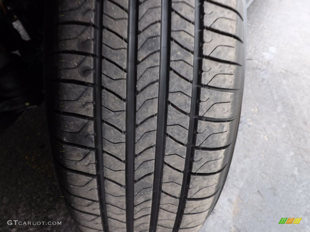 2013 Camry LE - Magnetic Gray Metallic / Ash photo #20