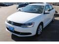 Candy White - Jetta SE Sedan Photo No. 3