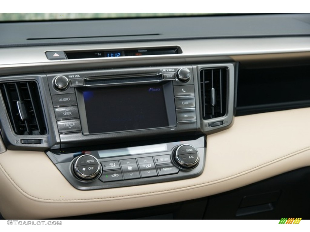 2013 Toyota RAV4 XLE AWD Controls Photo #77051079