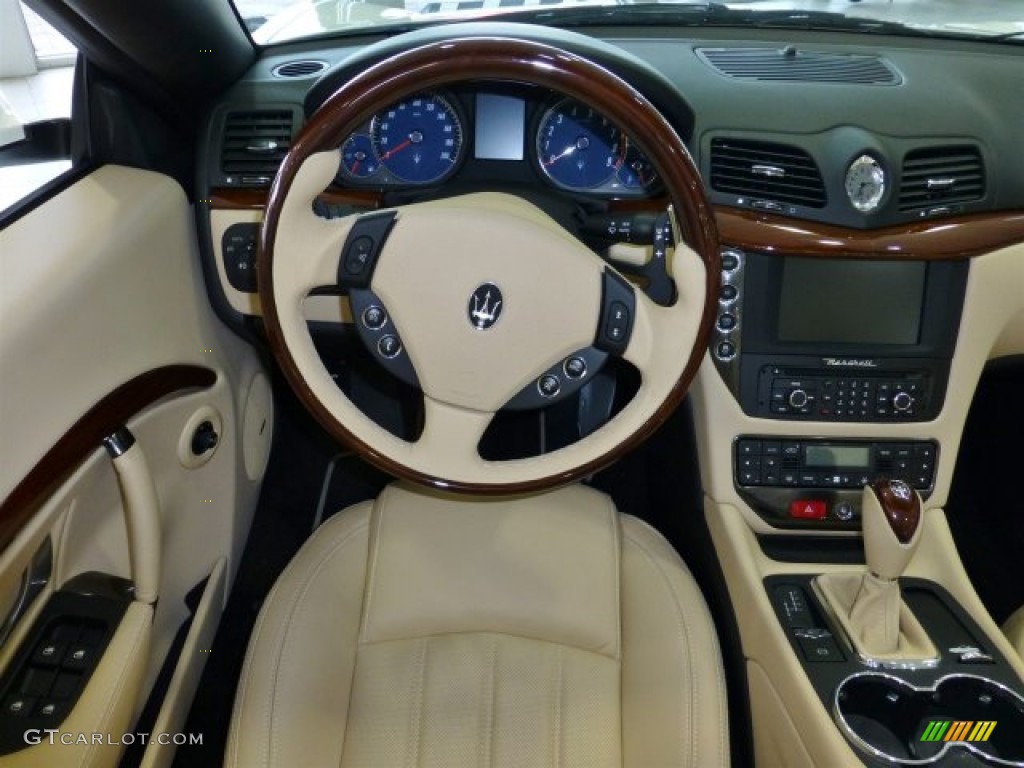 2013 Maserati GranTurismo Convertible GranCabrio Sabbia Dashboard Photo #77055159