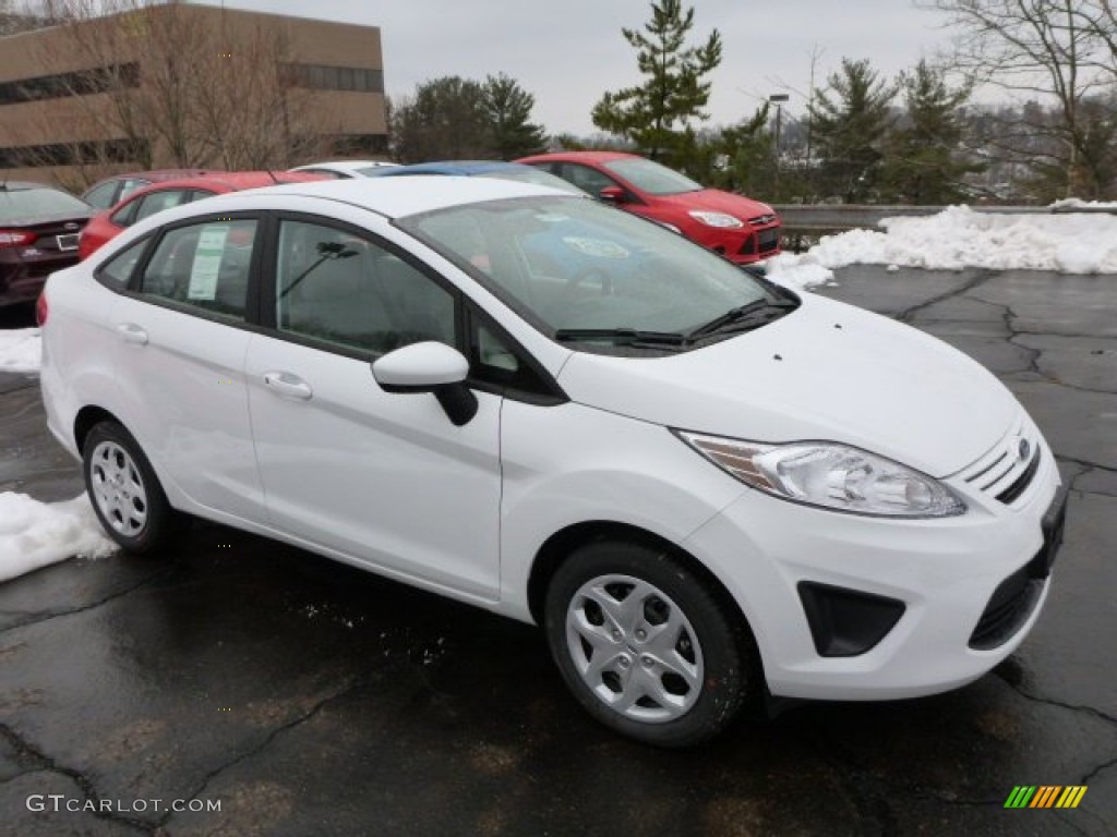 2013 Fiesta S Sedan - Oxford White / Charcoal Black/Light Stone photo #1