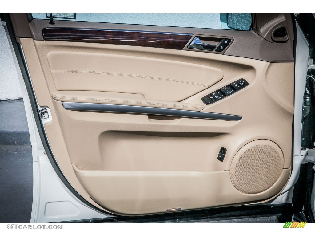 2010 Mercedes-Benz ML 350 Cashmere Door Panel Photo #77058393