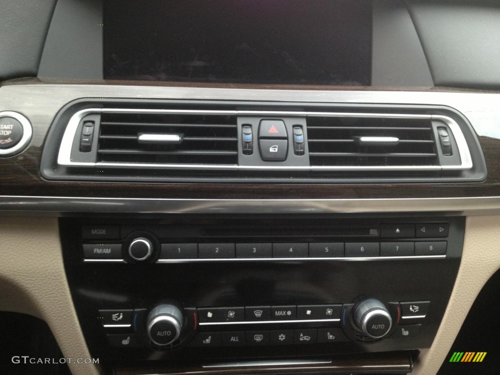 2011 BMW 7 Series 750Li Sedan Controls Photo #77059183