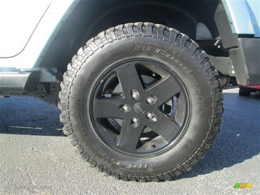 2012 Jeep Wrangler Unlimited Sahara Arctic Edition 4x4 Wheel Photo #77061619