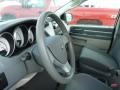Stone White - Grand Caravan SE Photo No. 15