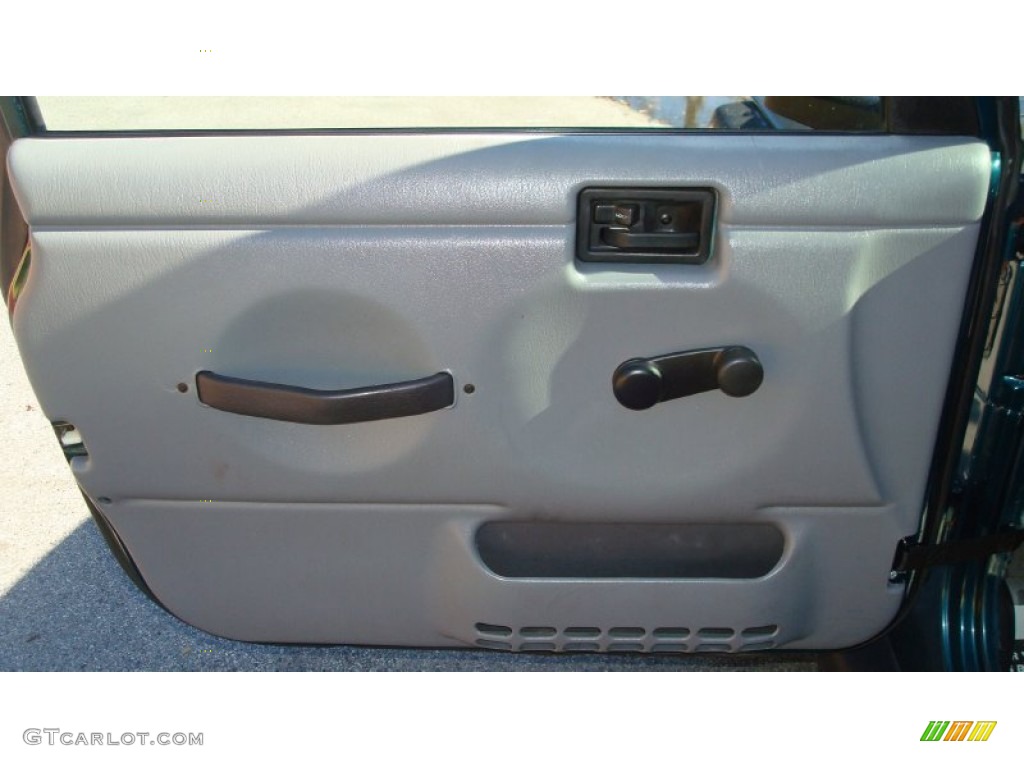 1998 Wrangler SE 4x4 - Bright Jade Satin Glow / Mist Grey photo #9