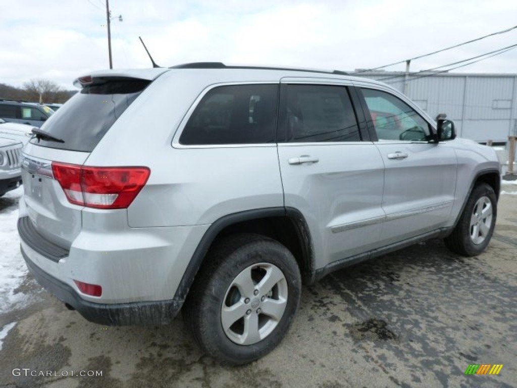 2013 Grand Cherokee Laredo 4x4 - Bright Silver Metallic / Black photo #5