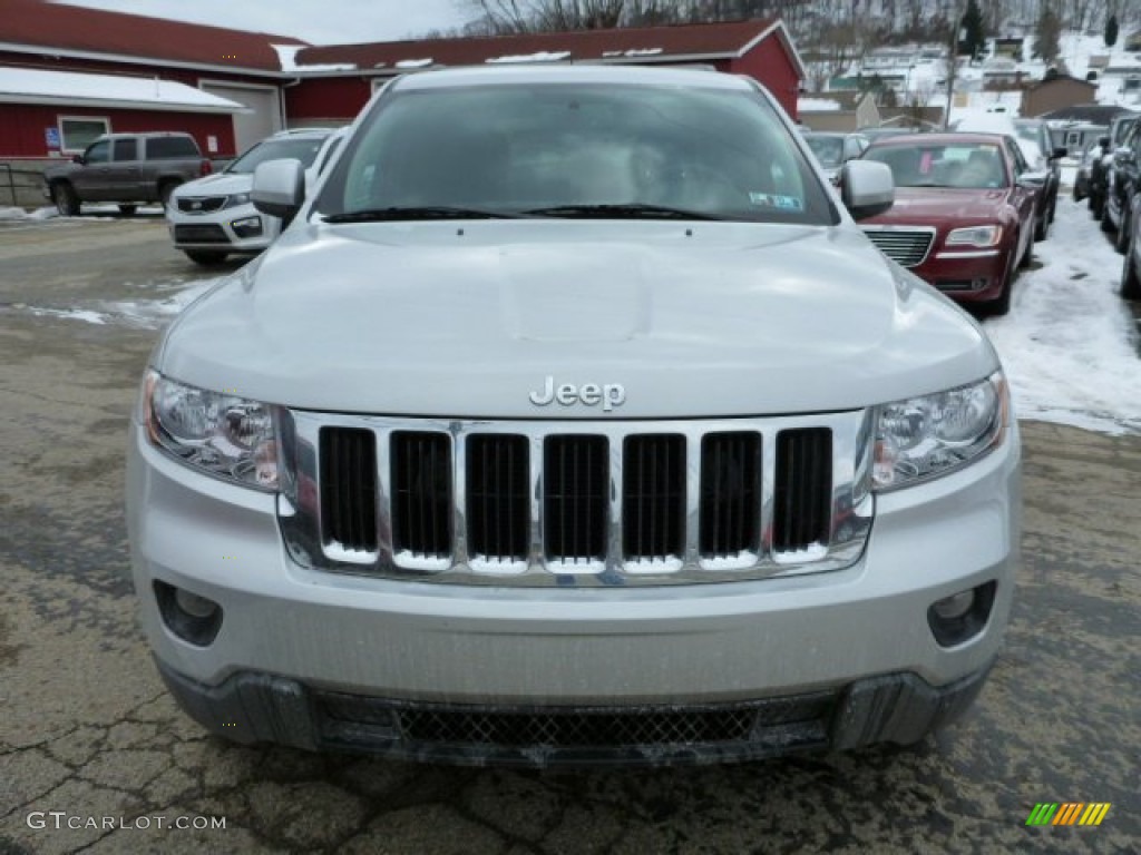 2013 Grand Cherokee Laredo 4x4 - Bright Silver Metallic / Black photo #8
