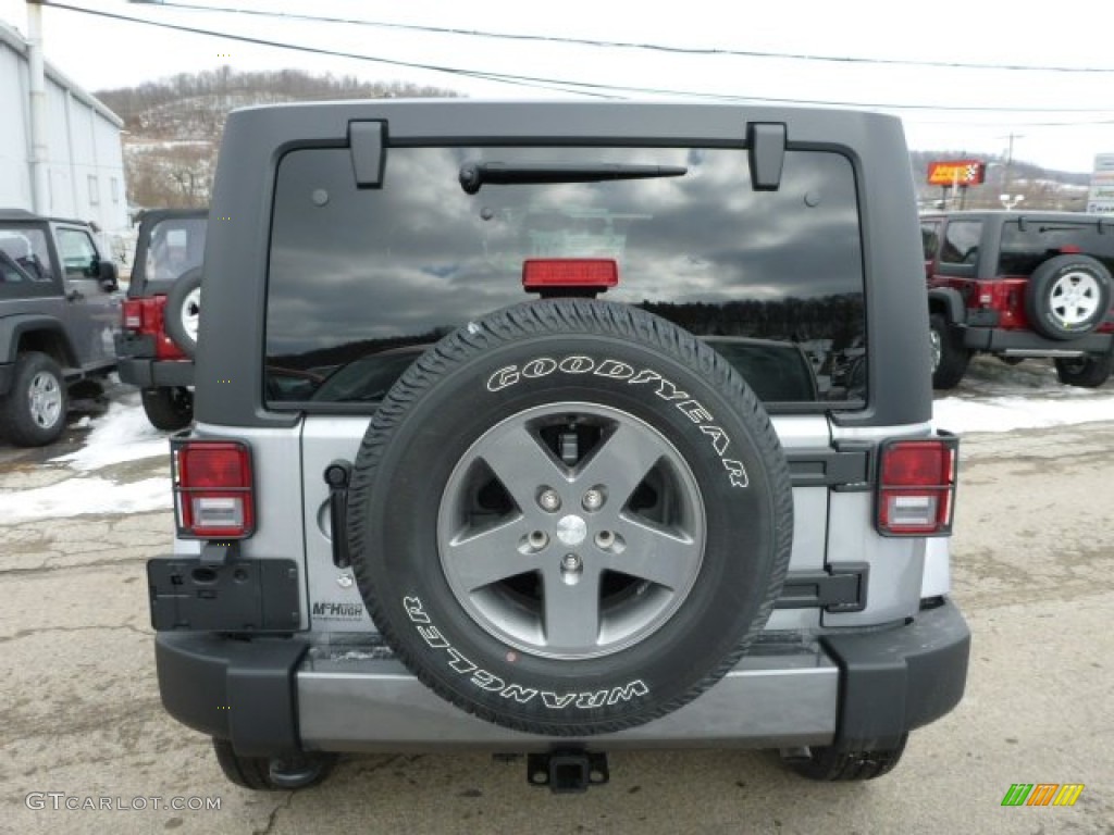 2013 Wrangler Unlimited Oscar Mike Freedom Edition 4x4 - Billet Silver Metallic / Freedom Edition Black/Silver photo #4