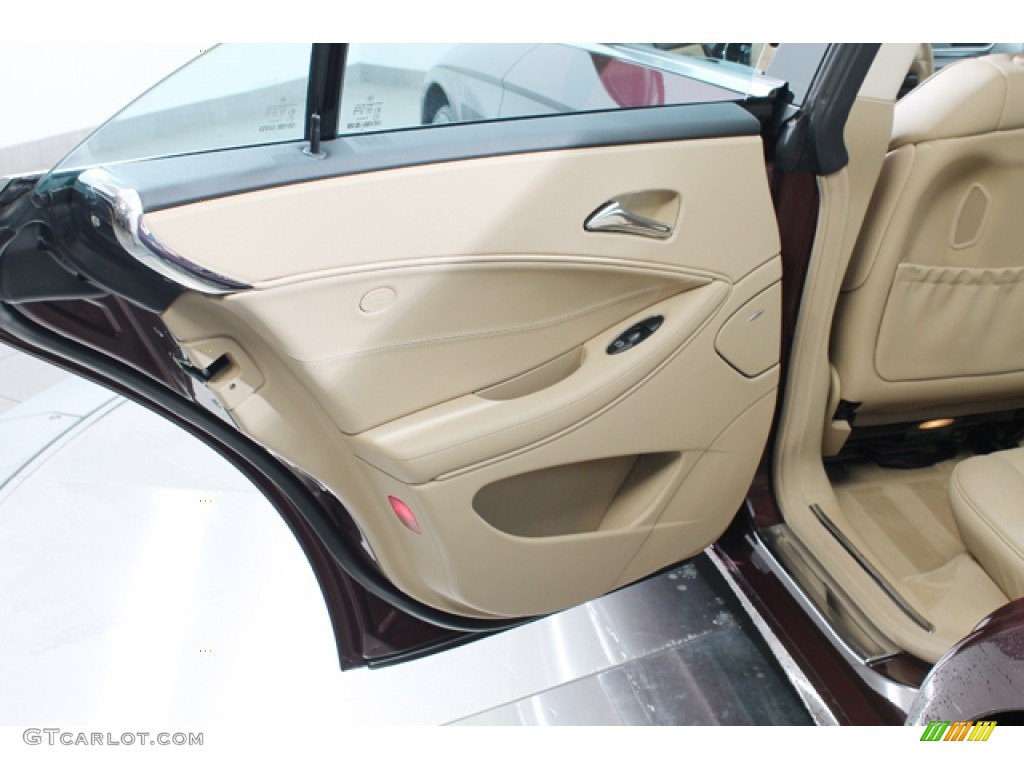 2007 Mercedes-Benz CLS 550 Cashmere Door Panel Photo #77064694