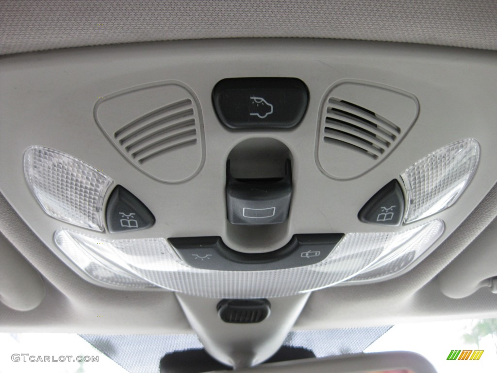2003 Mercedes-Benz C 230 Kompressor Coupe Controls Photos