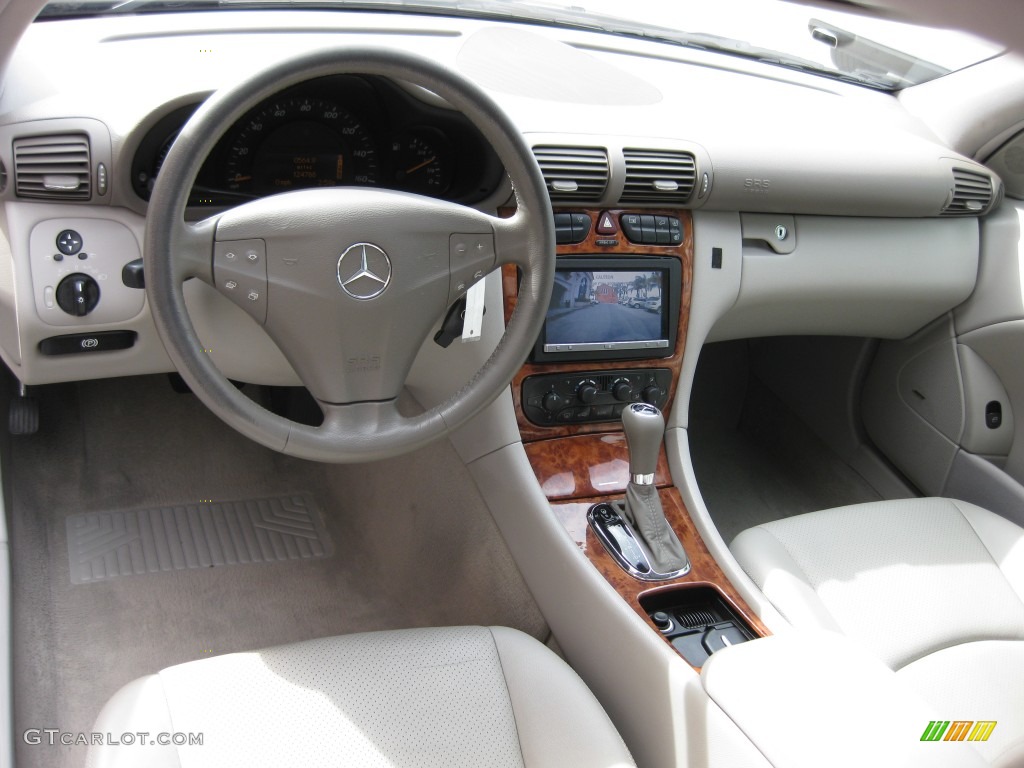 2003 Mercedes-Benz C 230 Kompressor Coupe Dashboard Photos