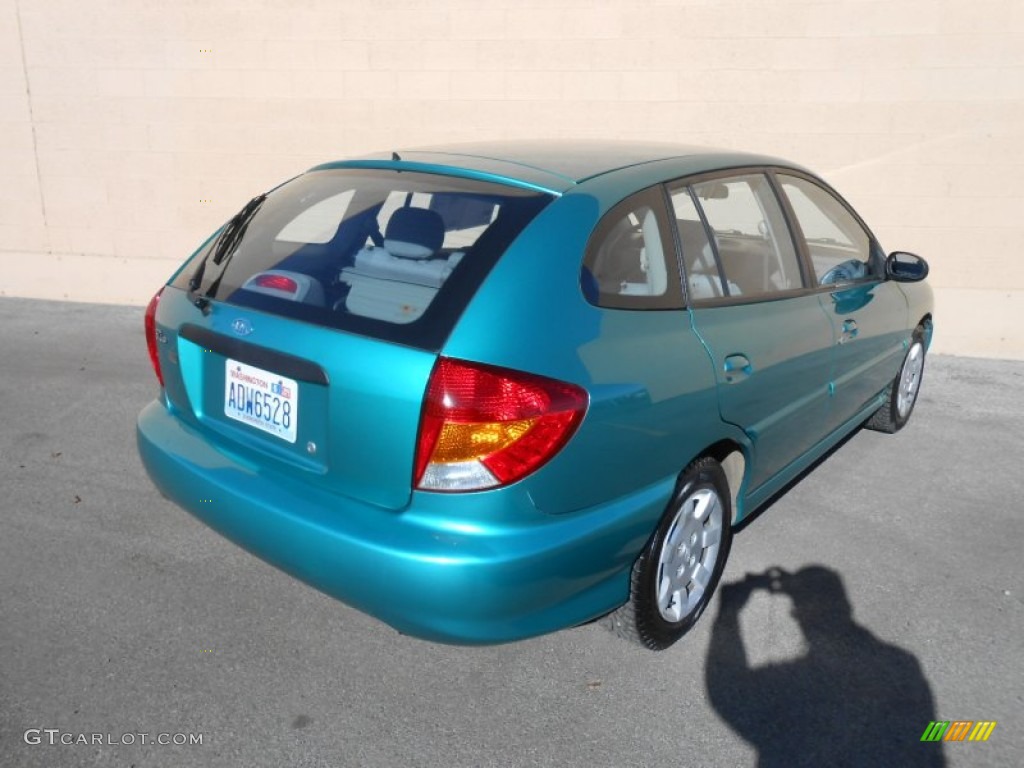2002 Rio Cinco Hatchback - Emerald Green / Beige photo #11