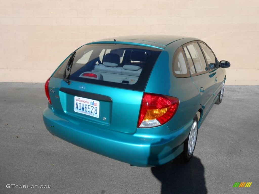 2002 Rio Cinco Hatchback - Emerald Green / Beige photo #12