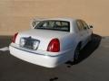 2001 Vibrant White Lincoln Town Car Signature  photo #11