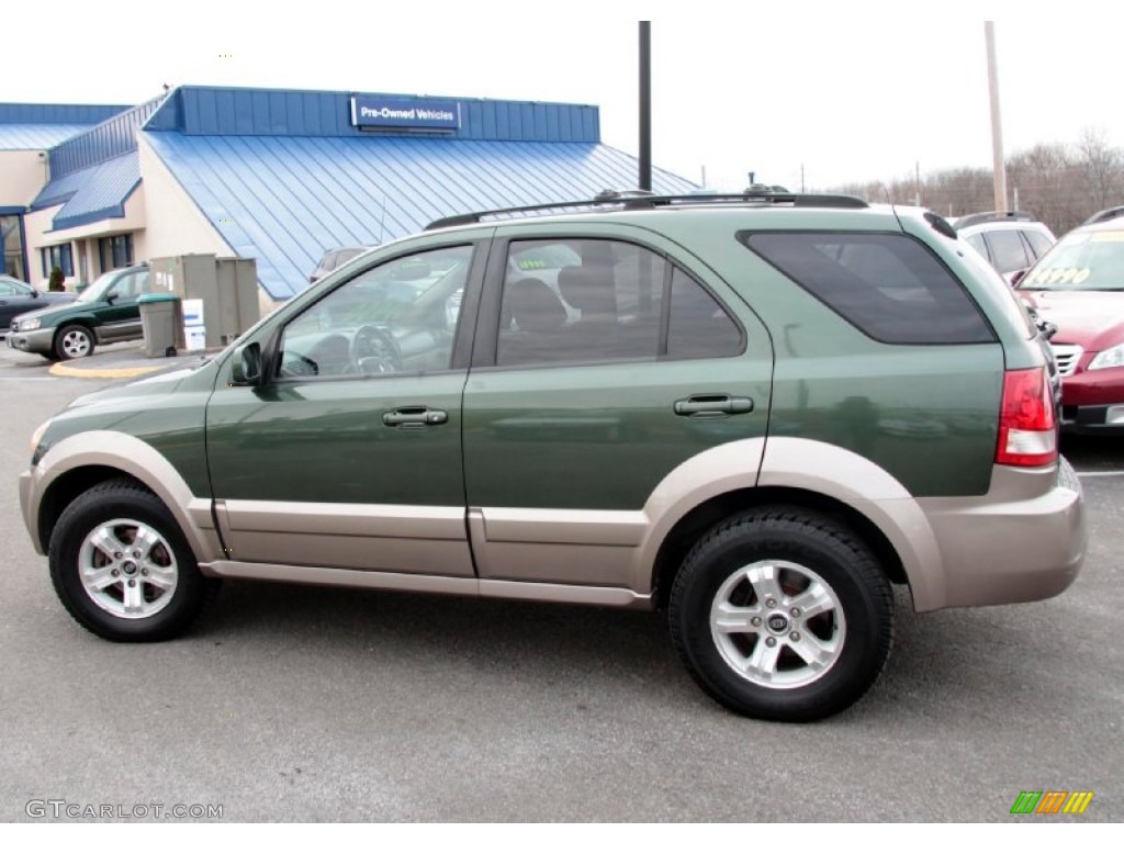 2005 Sorento EX 4WD - Ivy Green Metallic / Beige photo #11