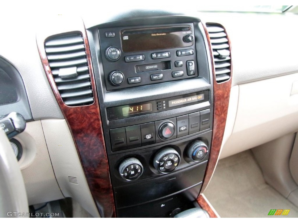 2005 Sorento EX 4WD - Ivy Green Metallic / Beige photo #15