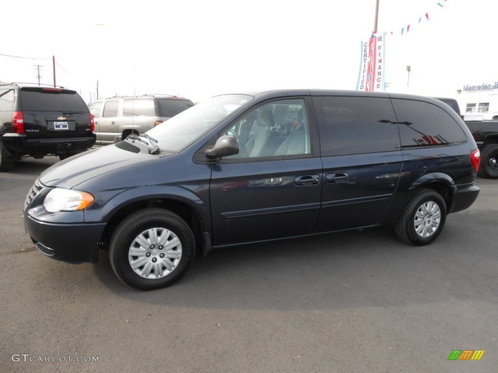 Modern Blue Pearl 2007 Chrysler Town & Country LX Exterior Photo #77071257