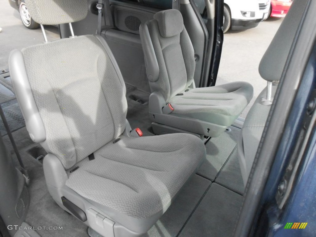 2007 Chrysler Town & Country LX Rear Seat Photo #77071638