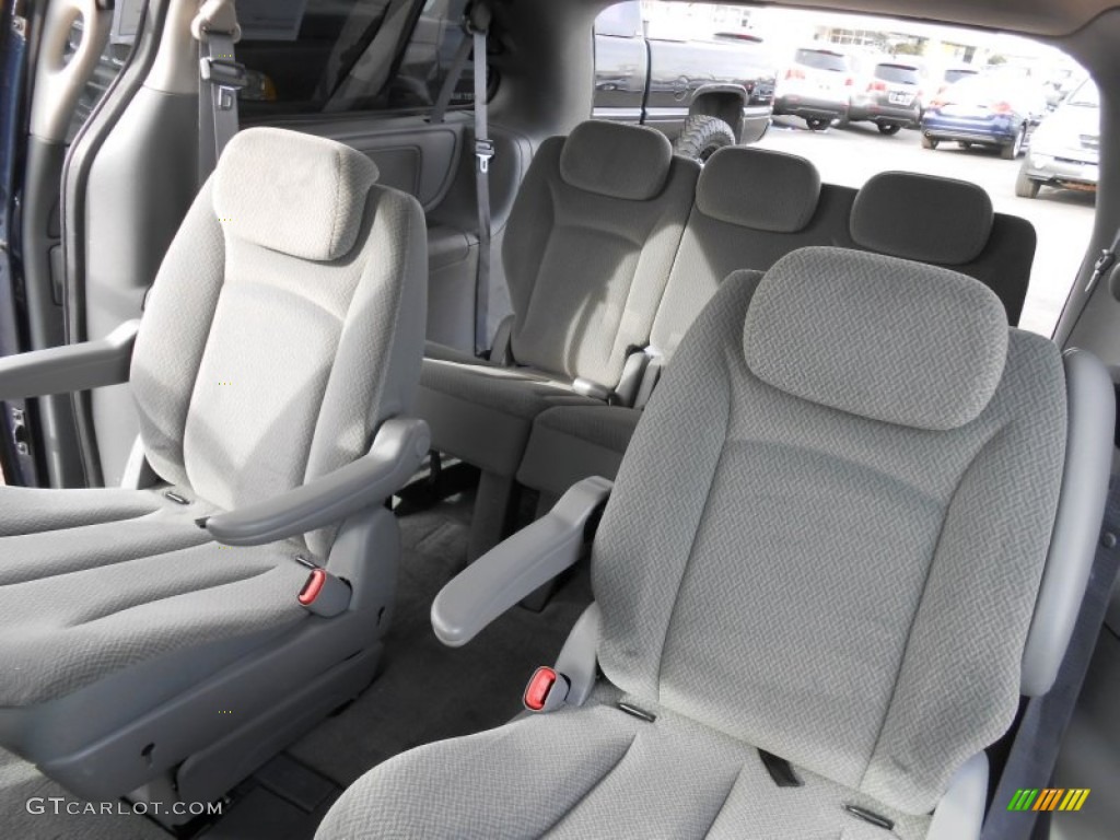 2007 Chrysler Town & Country LX Interior Color Photos
