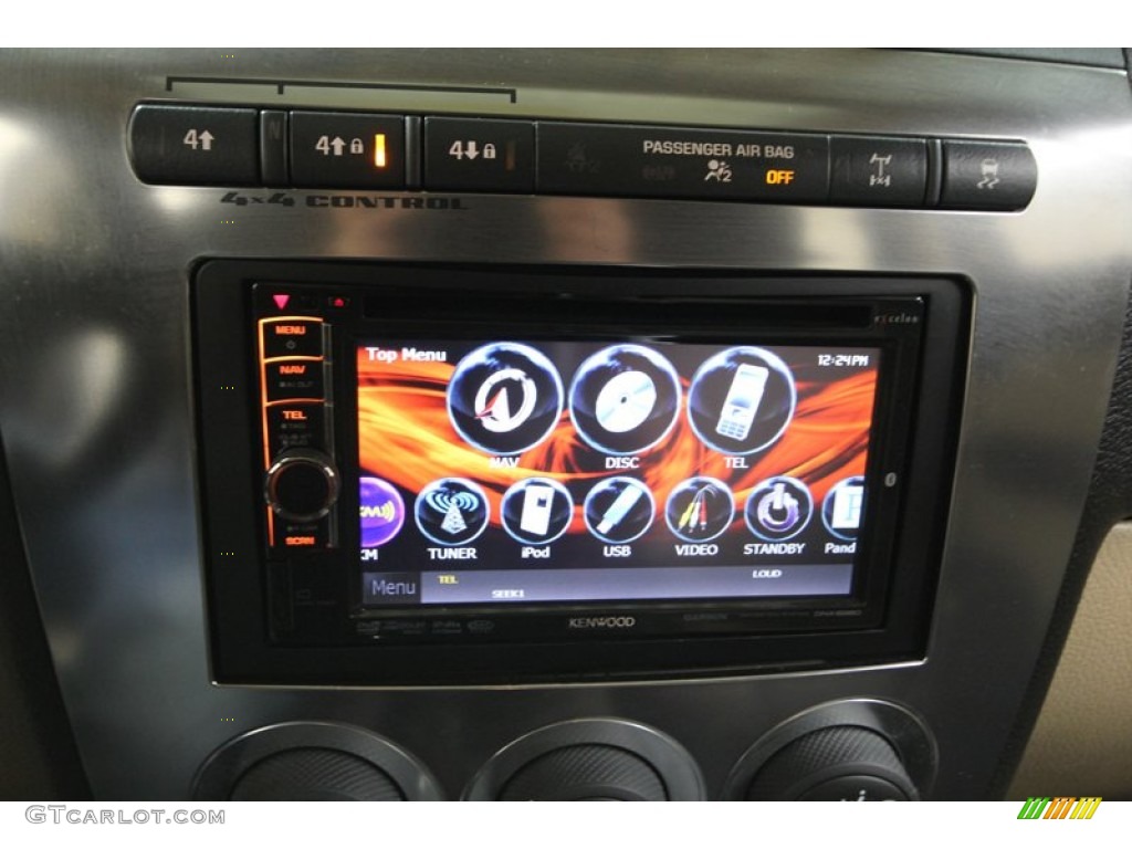 2007 Hummer H3 Standard H3 Model Controls Photo #77073327