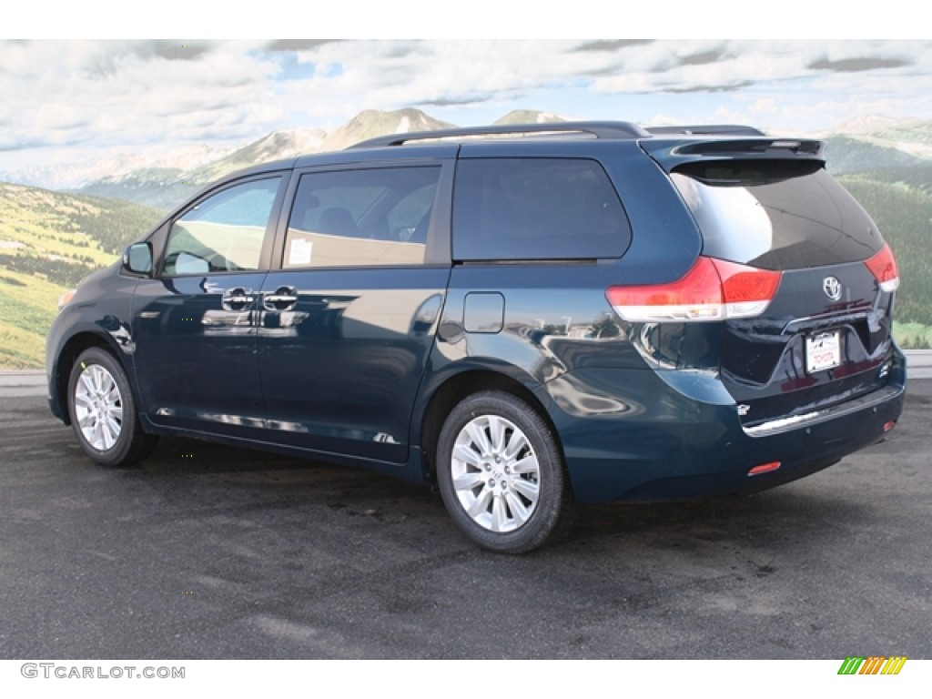 2012 Sienna XLE AWD - South Pacific Pearl / Light Gray photo #3