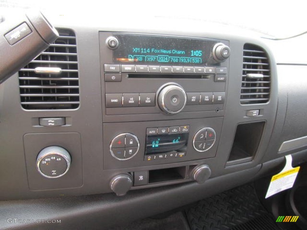 2011 Chevrolet Silverado 1500 LT Extended Cab 4x4 Controls Photo #77074857