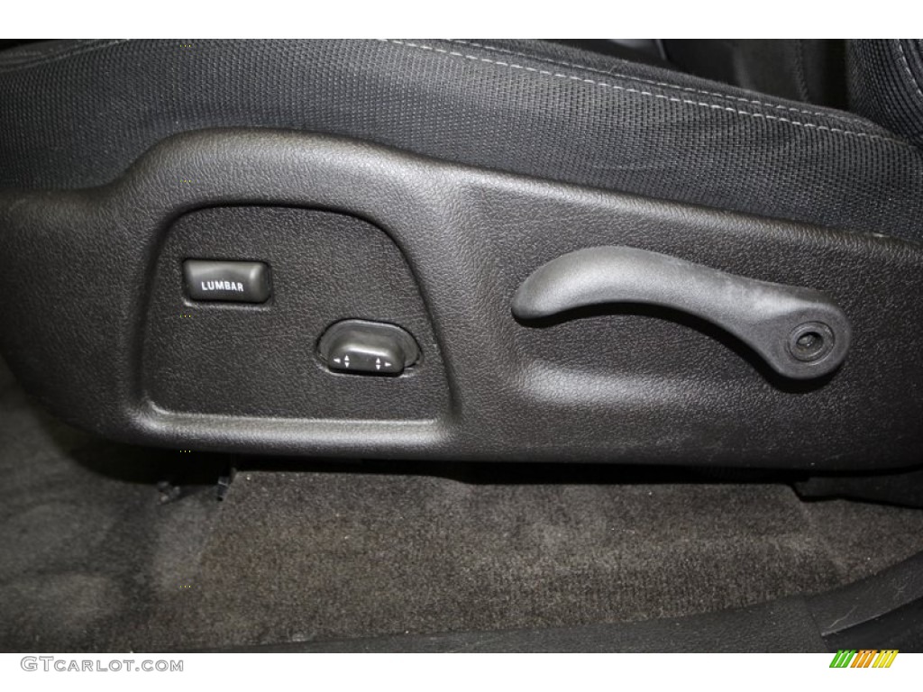 2008 Hummer H3 X Controls Photo #77075700