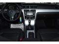 Candy White - Passat 2.5L SE Photo No. 25