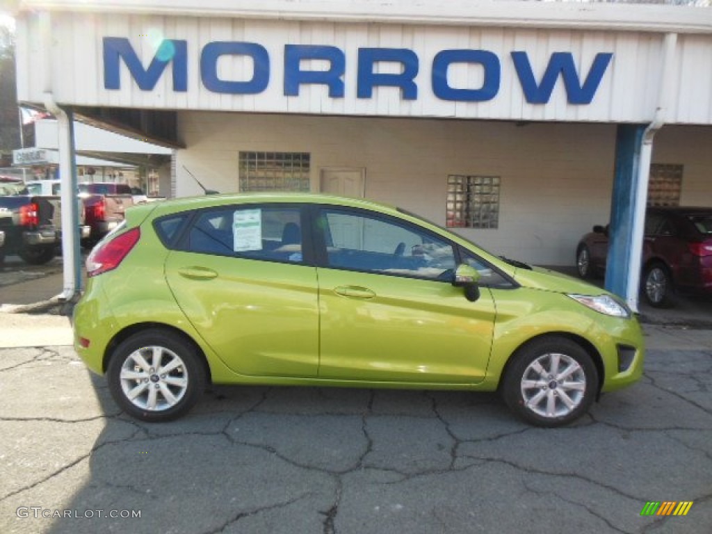 2013 Fiesta SE Hatchback - Lime Squeeze / Charcoal Black photo #1
