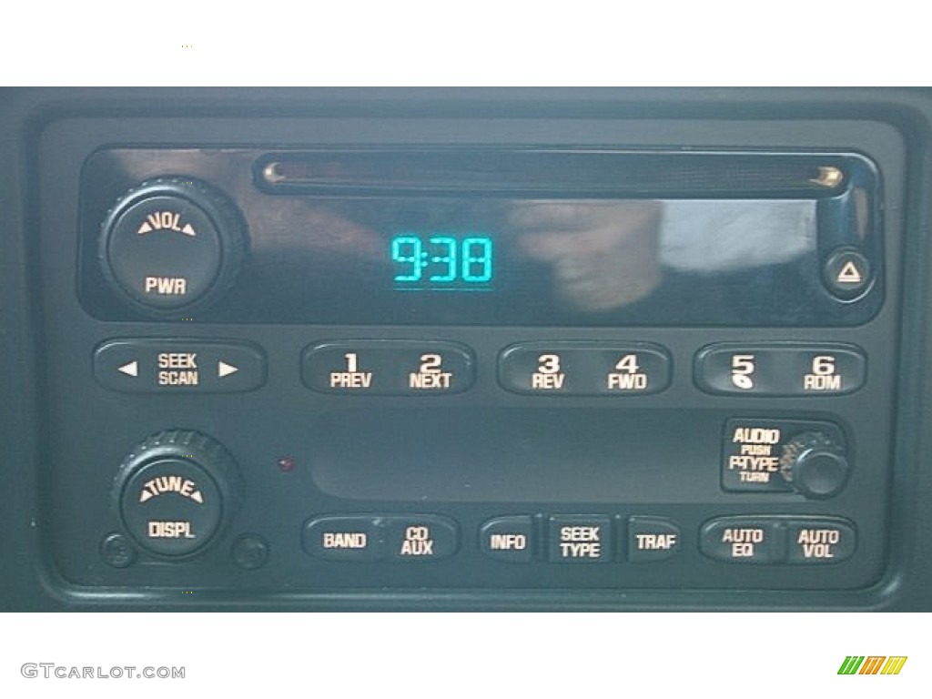 2004 Chevrolet Silverado 3500HD LT Extended Cab 4x4 Dually Audio System Photos