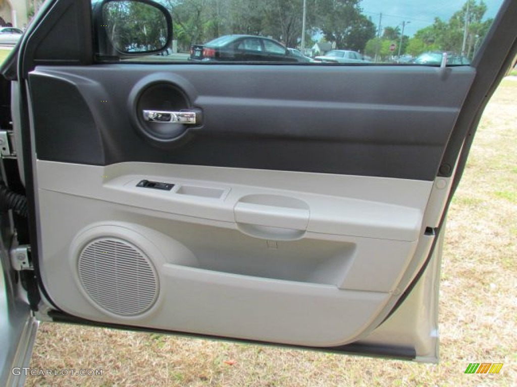 2006 Dodge Charger R/T Dark Slate Gray/Light Graystone Door Panel Photo #77078168