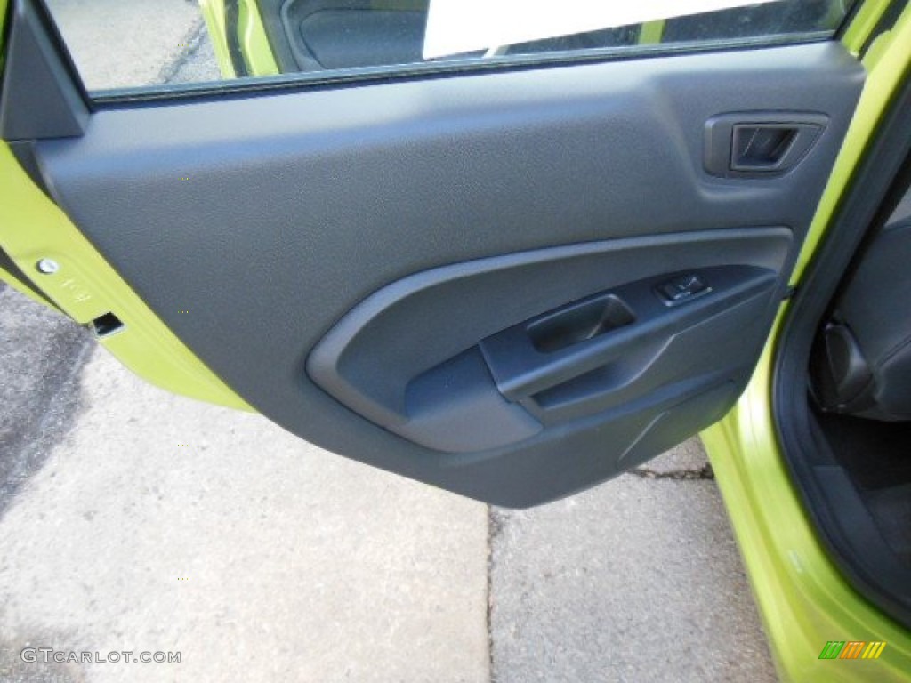 2013 Fiesta SE Hatchback - Lime Squeeze / Charcoal Black photo #14