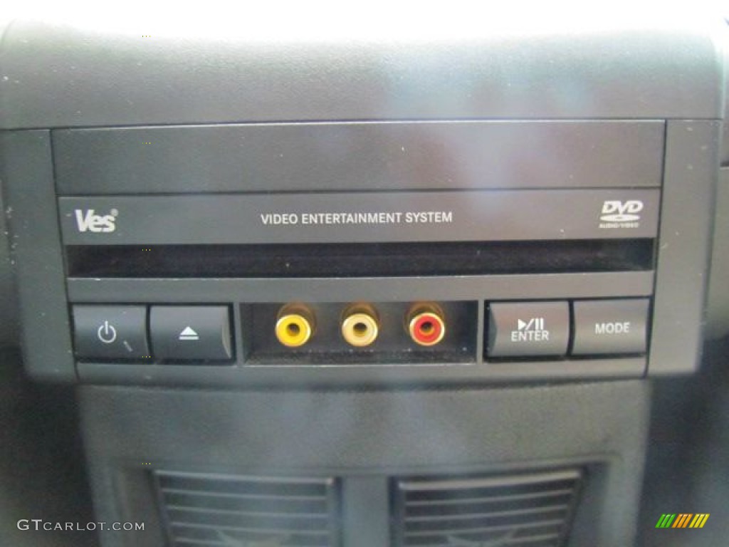 2006 Dodge Charger R/T Entertainment System Photo #77078341