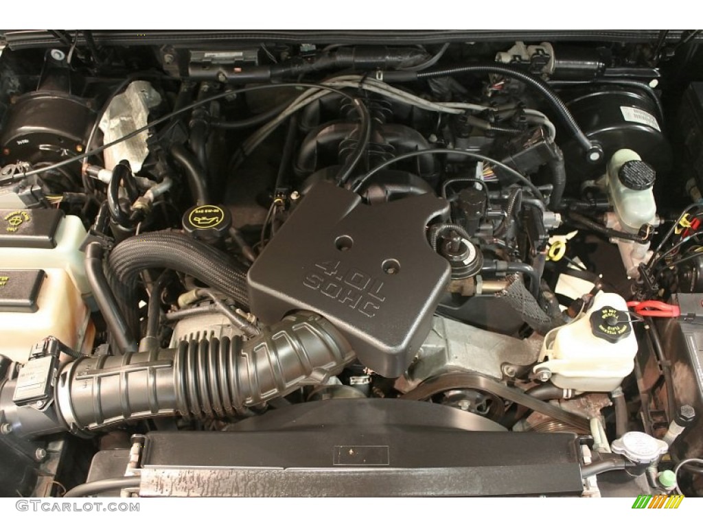 2003 Ford Explorer Sport Trac XLT Engine Photos