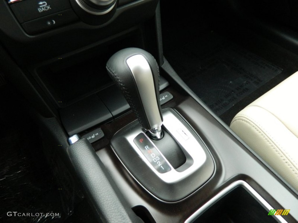 2013 Honda Crosstour EX-L Transmission Photos