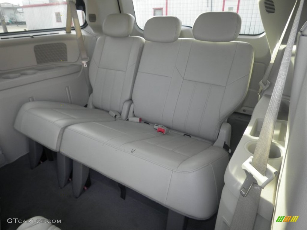 2008 Chrysler Town & Country Touring Rear Seat Photo #77085143