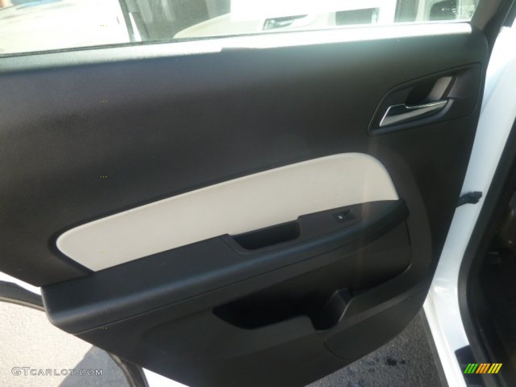 2010 Chevrolet Equinox LS Jet Black/Light Titanium Door Panel Photo #77085439
