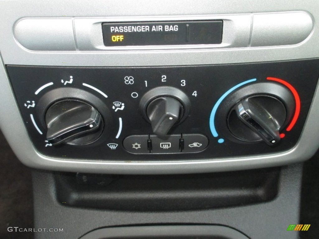 2010 Chevrolet Cobalt SS Coupe Controls Photo #77085830