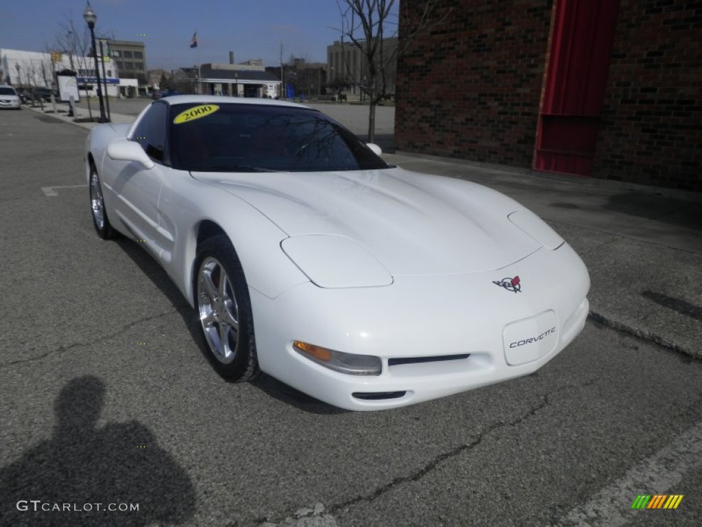 2000 Corvette Coupe - Arctic White / Torch Red photo #1
