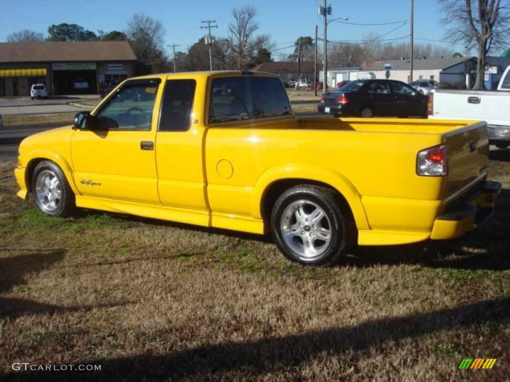 2003 S10 Xtreme Extended Cab - Yellow / Graphite photo #4