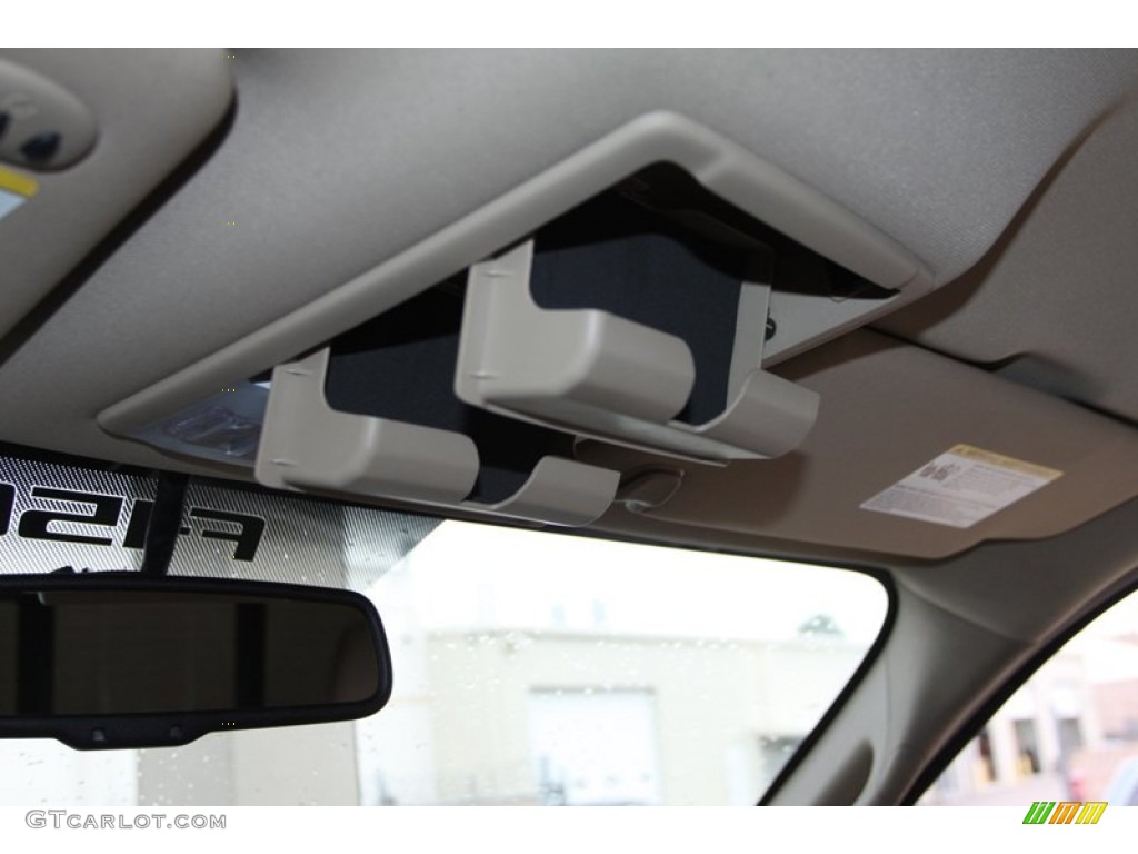 2010 F150 Lariat SuperCrew - Oxford White / Tan photo #42