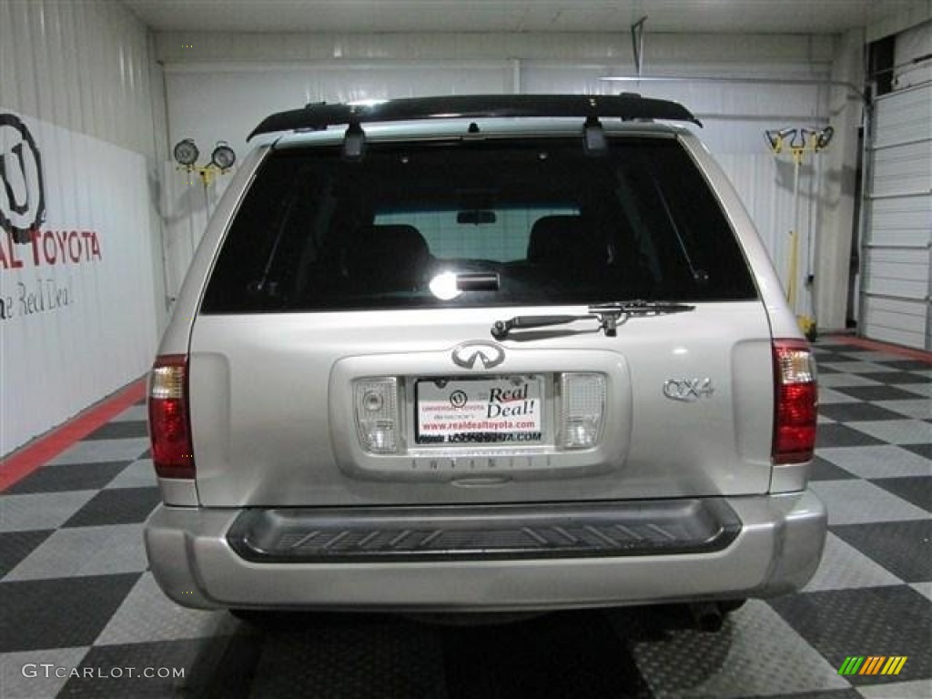 2002 QX4 4x4 - Brilliant Silver Metallic / Graphite photo #6