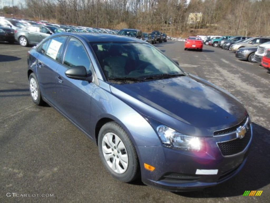 2013 Cruze LS - Atlantis Blue Metallic / Jet Black/Medium Titanium photo #2
