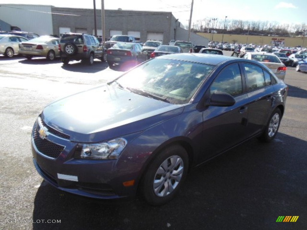 2013 Cruze LS - Atlantis Blue Metallic / Jet Black/Medium Titanium photo #4