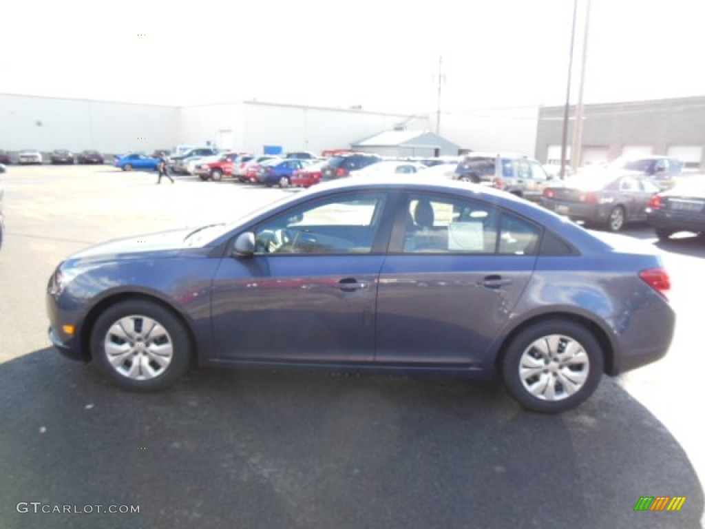 2013 Cruze LS - Atlantis Blue Metallic / Jet Black/Medium Titanium photo #5