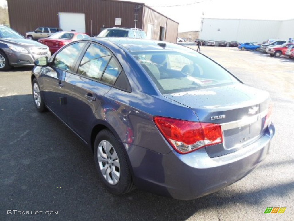 2013 Cruze LS - Atlantis Blue Metallic / Jet Black/Medium Titanium photo #6