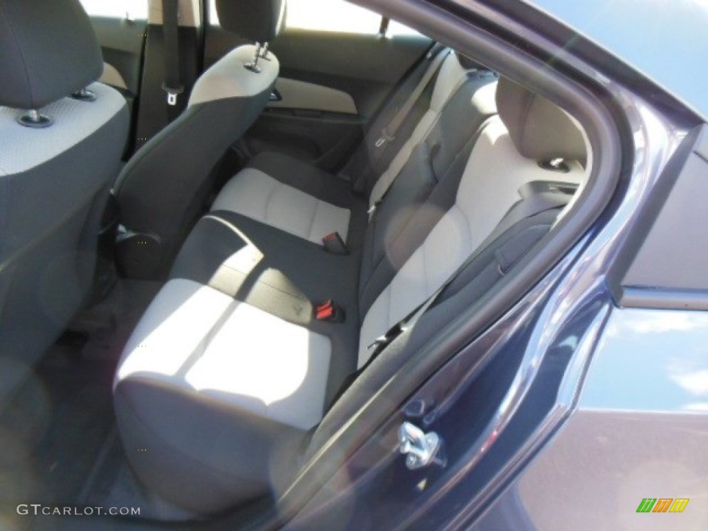 2013 Cruze LS - Atlantis Blue Metallic / Jet Black/Medium Titanium photo #13