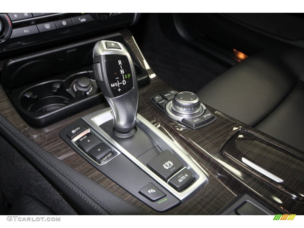 2012 5 Series 550i Sedan - Black Sapphire Metallic / Black photo #22