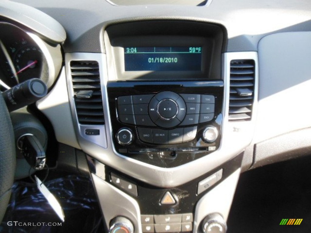 2013 Cruze LS - Atlantis Blue Metallic / Jet Black/Medium Titanium photo #16